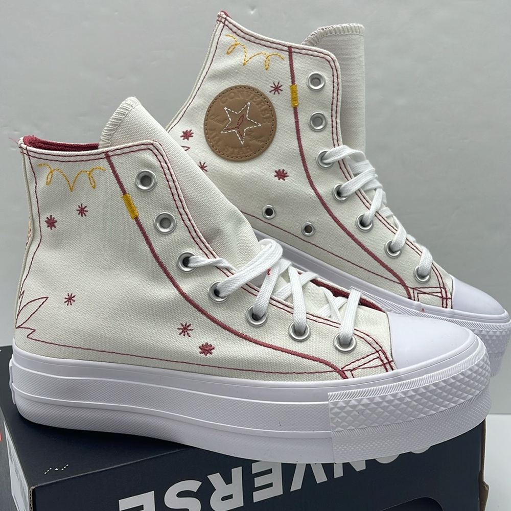 Converse Women's High-Top Platforms A13395C CTAS LIFT HI
EGRET/ASTRODUST/YELLOW - Picture 7 of 16